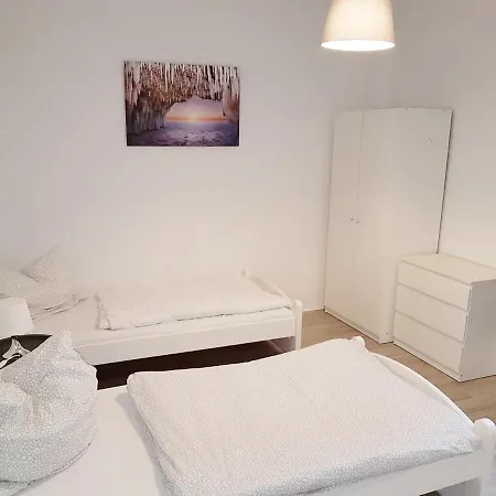 Ferienunterkunft Mit Sudstrandnahe *